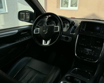 Серый Додж Караван, объемом двигателя 3.6 л и пробегом 154 тыс. км за 12800 $, фото 7 на Automoto.ua