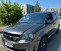 Серый Додж Караван, объемом двигателя 3.6 л и пробегом 320 тыс. км за 7821 $, фото 1 на Automoto.ua