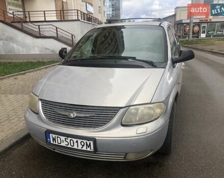 Серый Додж Караван, объемом двигателя 3.3 л и пробегом 300 тыс. км за 3000 $, фото 1 на Automoto.ua