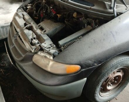 Серый Додж Караван, объемом двигателя 0 л и пробегом 250 тыс. км за 1500 $, фото 1 на Automoto.ua