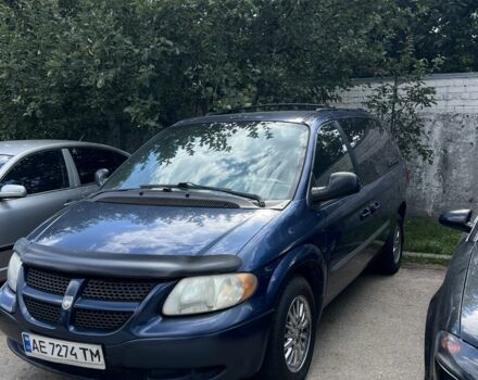 Синий Додж Караван, объемом двигателя 3.8 л и пробегом 300 тыс. км за 2999 $, фото 1 на Automoto.ua