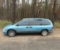 Синій Додж Caravan, об'ємом двигуна 3.3 л та пробігом 400 тис. км за 2200 $, фото 2 на Automoto.ua