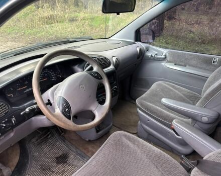 Синій Додж Caravan, об'ємом двигуна 3.3 л та пробігом 400 тис. км за 2200 $, фото 7 на Automoto.ua