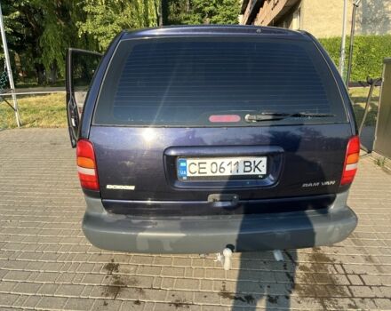 Синий Додж Караван, объемом двигателя 2.4 л и пробегом 312 тыс. км за 2800 $, фото 2 на Automoto.ua