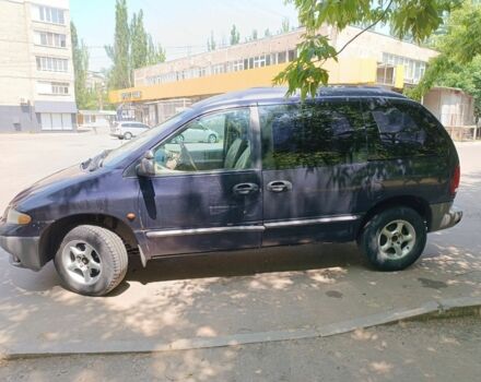 Синій Додж Caravan, об'ємом двигуна 2.4 л та пробігом 400 тис. км за 3200 $, фото 5 на Automoto.ua
