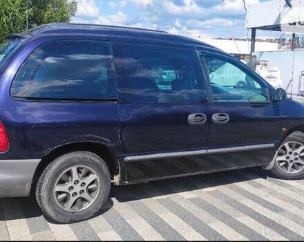 Синій Додж Caravan, об'ємом двигуна 2.5 л та пробігом 405 тис. км за 3400 $, фото 2 на Automoto.ua