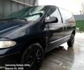 Синий Додж Караван, объемом двигателя 2.5 л и пробегом 358 тыс. км за 3500 $, фото 1 на Automoto.ua