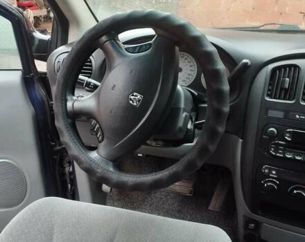 Синий Додж Караван, объемом двигателя 3.3 л и пробегом 200 тыс. км за 5100 $, фото 18 на Automoto.ua