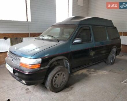 Синий Додж Караван, объемом двигателя 3.3 л и пробегом 380 тыс. км за 3500 $, фото 1 на Automoto.ua