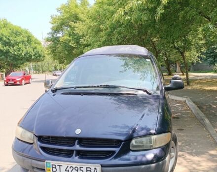 Синій Додж Caravan, об'ємом двигуна 2.4 л та пробігом 400 тис. км за 3200 $, фото 1 на Automoto.ua