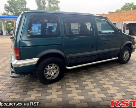 Зелений Додж Caravan, об'ємом двигуна 2 л та пробігом 150 тис. км за 2250 $, фото 4 на Automoto.ua