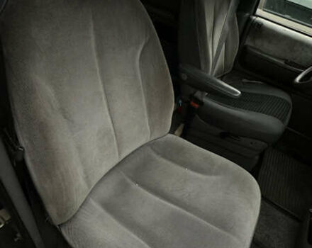 Додж Караван 1995 в Киеве на Automoto.ua Зеленый Додж Караван, объемом двигателя 3 л и пробегом 325 тыс. км за 2400 $, фото 8 на Automoto.ua