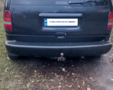 Зеленый Додж Караван, объемом двигателя 0 л и пробегом 170 тыс. км за 3200 $, фото 3 на Automoto.ua