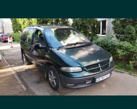 Зеленый Додж Караван, объемом двигателя 2.4 л и пробегом 305 тыс. км за 3400 $, фото 4 на Automoto.ua