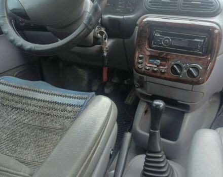 Зеленый Додж Караван, объемом двигателя 2.5 л и пробегом 512 тыс. км за 2600 $, фото 4 на Automoto.ua