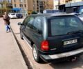 Зеленый Додж Караван, объемом двигателя 2.5 л и пробегом 365 тыс. км за 3250 $, фото 3 на Automoto.ua