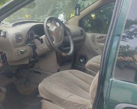 Додж Караван 1998 в Гайсине на Automoto.ua Зеленый Додж Караван, объемом двигателя 0 л и пробегом 400 тыс. км за 1192 $, фото 1 на Automoto.ua