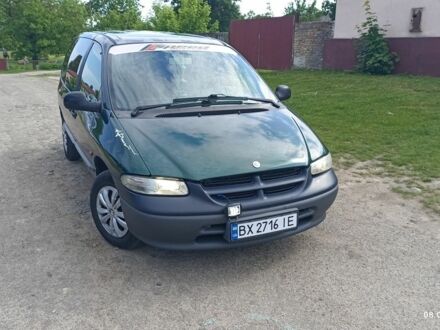 Додж Караван 1999 в Берестечко на Automoto.ua Зеленый Додж Караван, объемом двигателя 2.5 л и пробегом 300 тыс. км за 3000 $, фото 1 на Automoto.ua