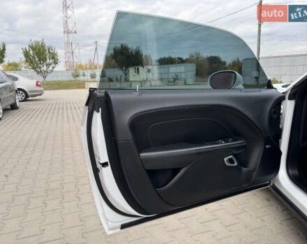 Белый Додж Челенджер, объемом двигателя 3.6 л и пробегом 150 тыс. км за 17499 $, фото 21 на Automoto.ua