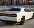 Белый Додж Челенджер, объемом двигателя 3.6 л и пробегом 95 тыс. км за 16500 $, фото 1 на Automoto.ua