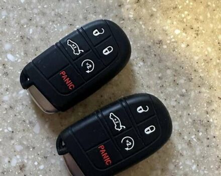 Белый Додж Челенджер, объемом двигателя 3.6 л и пробегом 194 тыс. км за 17600 $, фото 26 на Automoto.ua