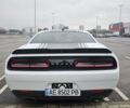 Белый Додж Челенджер, объемом двигателя 6.4 л и пробегом 32 тыс. км за 28500 $, фото 17 на Automoto.ua