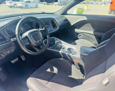 Белый Додж Челенджер, объемом двигателя 3.6 л и пробегом 33 тыс. км за 17000 $, фото 9 на Automoto.ua