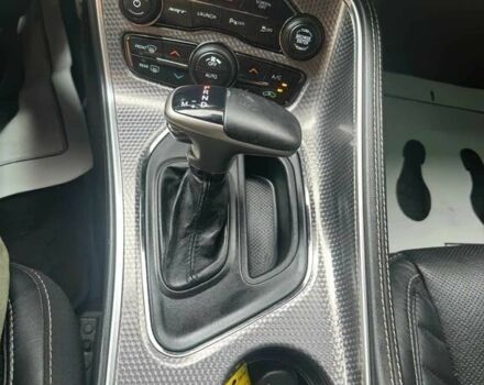 Додж Челенджер 2018 в Киеве на Automoto.ua Белый Додж Челенджер, объемом двигателя 6.2 л и пробегом 39 тыс. км за 25000 $, фото 7 на Automoto.ua