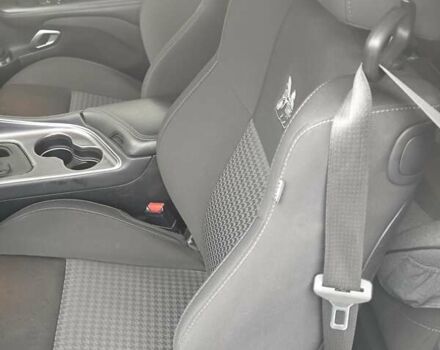 Белый Додж Челенджер, объемом двигателя 6.4 л и пробегом 32 тыс. км за 28500 $, фото 23 на Automoto.ua