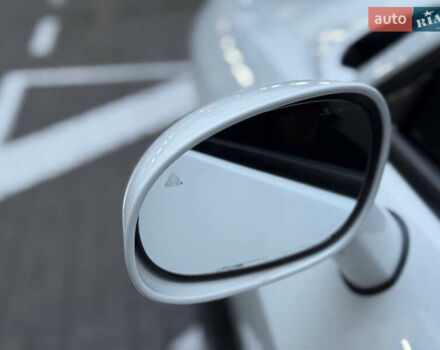 Белый Додж Челенджер, объемом двигателя 5.7 л и пробегом 90 тыс. км за 29900 $, фото 9 на Automoto.ua