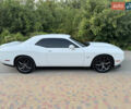 Білий Додж Challenger, об'ємом двигуна 5.65 л та пробігом 84 тис. км за 26500 $, фото 5 на Automoto.ua