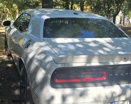 Білий Додж Challenger, об'ємом двигуна 3.6 л та пробігом 95 тис. км за 23300 $, фото 5 на Automoto.ua