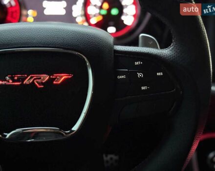 Белый Додж Челенджер, объемом двигателя 5.7 л и пробегом 90 тыс. км за 29900 $, фото 16 на Automoto.ua