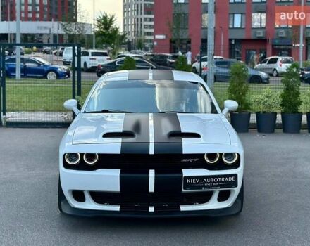 Білий Додж Challenger, об'ємом двигуна 5.7 л та пробігом 90 тис. км за 32500 $, фото 4 на Automoto.ua