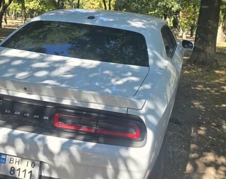 Білий Додж Challenger, об'ємом двигуна 3.6 л та пробігом 95 тис. км за 23300 $, фото 3 на Automoto.ua