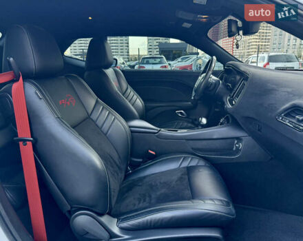 Білий Додж Challenger, об'ємом двигуна 5.7 л та пробігом 90 тис. км за 32500 $, фото 41 на Automoto.ua