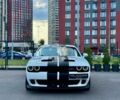 Білий Додж Challenger, об'ємом двигуна 5.7 л та пробігом 90 тис. км за 33500 $, фото 1 на Automoto.ua