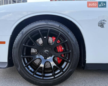 Білий Додж Challenger, об'ємом двигуна 5.7 л та пробігом 90 тис. км за 32500 $, фото 16 на Automoto.ua