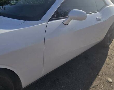 Білий Додж Challenger, об'ємом двигуна 3.6 л та пробігом 95 тис. км за 23300 $, фото 19 на Automoto.ua