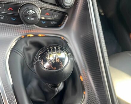 Белый Додж Челенджер, объемом двигателя 6.2 л и пробегом 35 тыс. км за 30000 $, фото 8 на Automoto.ua