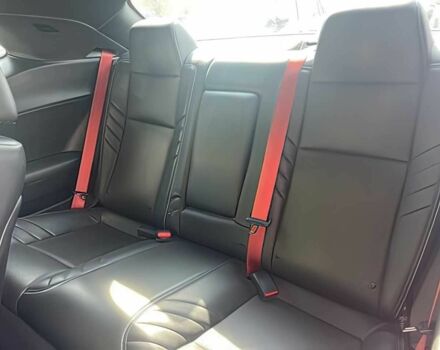 Белый Додж Челенджер, объемом двигателя 6.2 л и пробегом 35 тыс. км за 30000 $, фото 12 на Automoto.ua