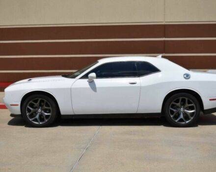 Білий Додж Challenger, об'ємом двигуна 3.6 л та пробігом 40 тис. км за 13400 $, фото 4 на Automoto.ua