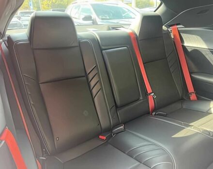 Белый Додж Челенджер, объемом двигателя 6.2 л и пробегом 35 тыс. км за 30000 $, фото 13 на Automoto.ua