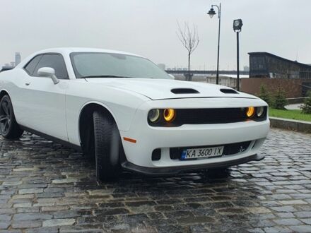Білий Додж Challenger, об'ємом двигуна 3.6 л та пробігом 166 тис. км за 19300 $, фото 1 на Automoto.ua