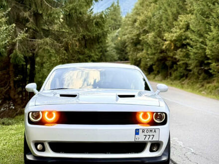 Додж Челенджер 2016 в Полтаве на Automoto.ua Белый Додж Челенджер, объемом двигателя 3.6 л и пробегом 72 тыс. км за 23000 $, фото 1 на Automoto.ua