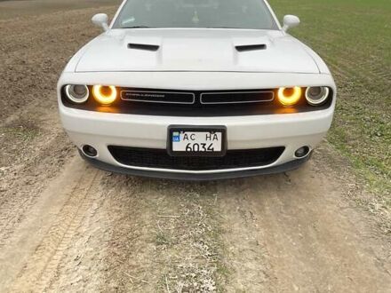 Білий Додж Challenger, об'ємом двигуна 3.6 л та пробігом 109 тис. км за 19000 $, фото 1 на Automoto.ua