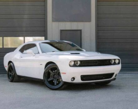 Білий Додж Challenger, об'ємом двигуна 5.7 л та пробігом 88 тис. км за 4115 $, фото 1 на Automoto.ua