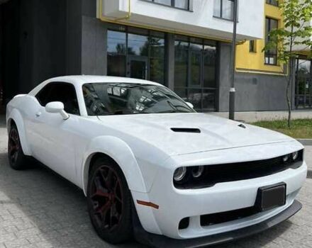 Білий Додж Challenger, об'ємом двигуна 3.6 л та пробігом 111 тис. км за 18000 $, фото 1 на Automoto.ua