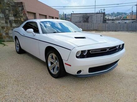 Білий Додж Challenger, об'ємом двигуна 3.6 л та пробігом 75 тис. км за 8452 $, фото 1 на Automoto.ua
