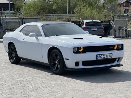 Білий Додж Challenger, об'ємом двигуна 3.6 л та пробігом 175 тис. км за 22400 $, фото 1 на Automoto.ua